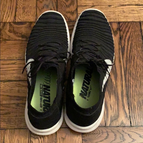 nike run natural free and flexible mens